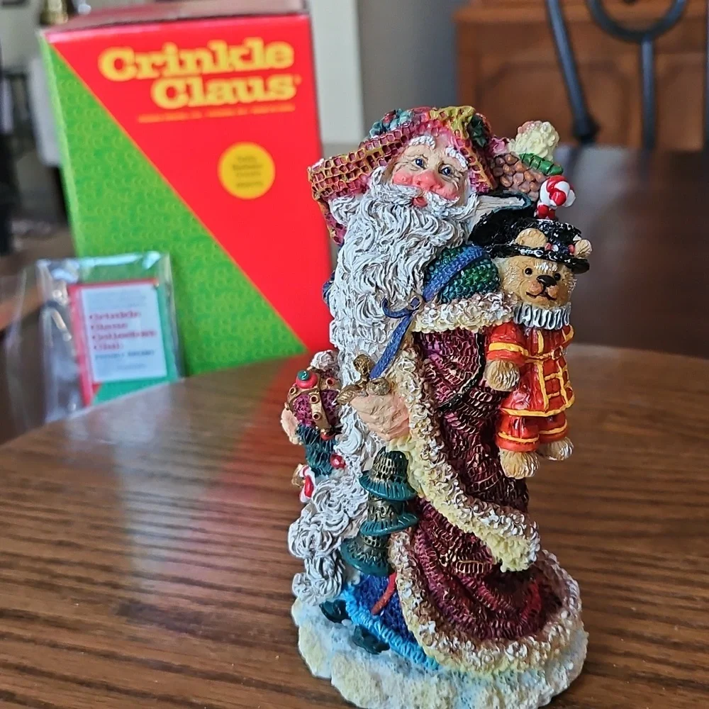 Crinkle Claus Teddy Beefeater Santa  Figurine Possible Dreams Holiday Christmas